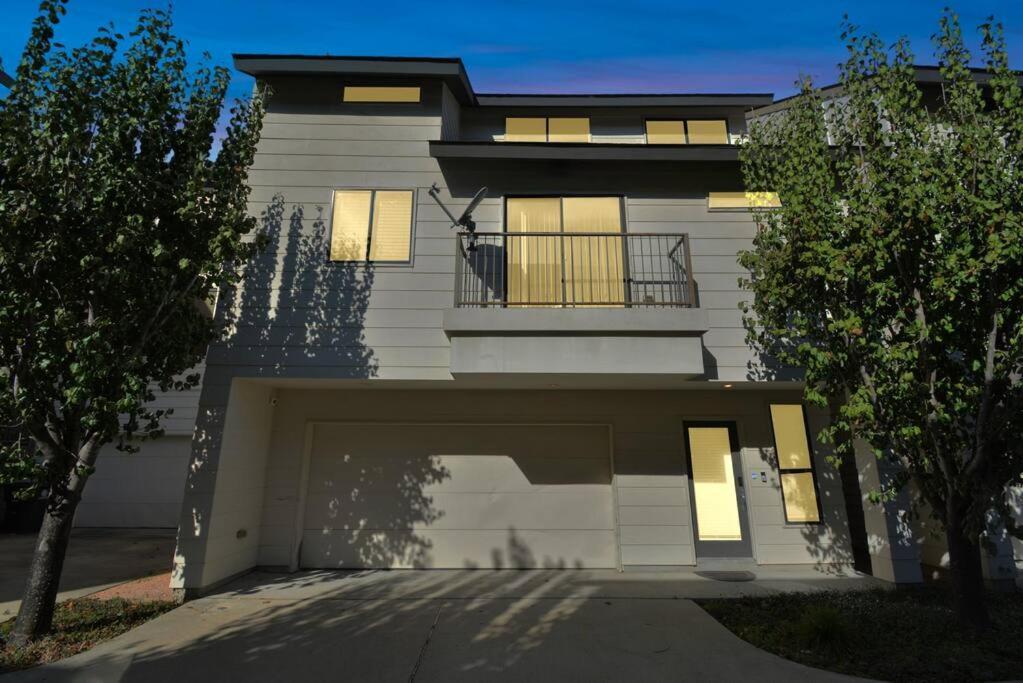 Villa 3Br/3.5Ba Three Story East Downtown Townhouse With View Houston Exterior foto