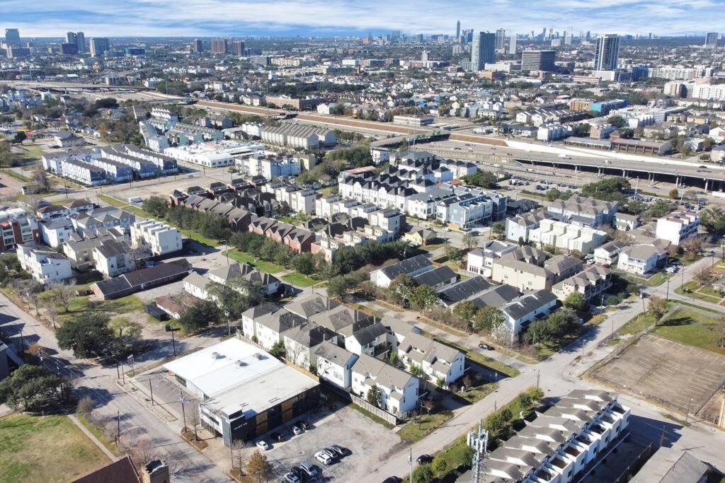 Villa 3Br/3.5Ba Three Story East Downtown Townhouse With View Houston Exterior foto